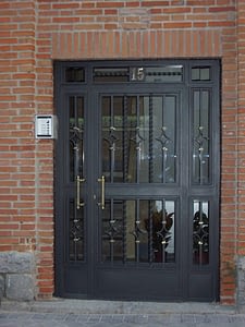 Ach Aluminios cerramientos aluminio y PVC Carpintería de aluminio y ventanas de PVC Puertas de entrada